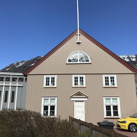 Tangs Leilighet Ísafjörður Eksteriør bilde